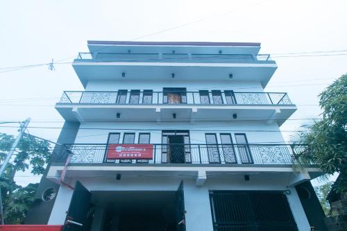 Mina's Place 2 Banez Ville Tacloban By