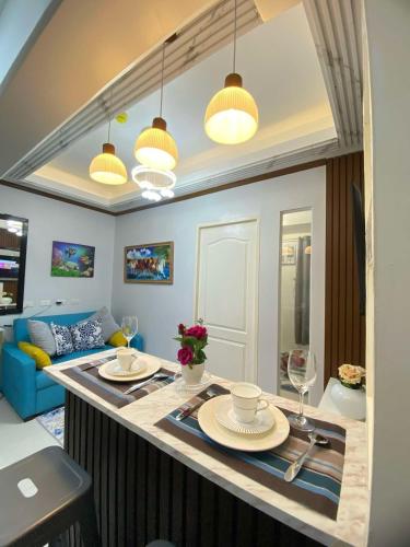 Resortstyle condo in Royal Oceancrest Mactan