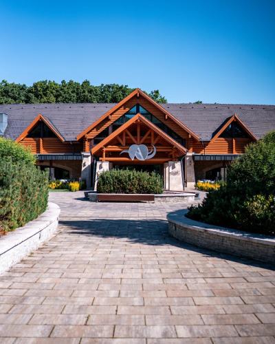 Avalon Resort & SPA