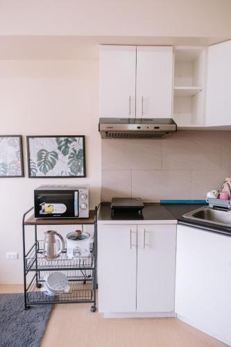 A Dreamy Escape for Three