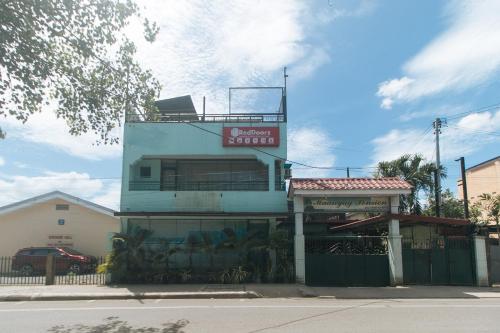 RedDoorz @ Maanyag Pension House Mandaue