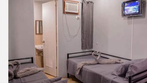 OYO 561 Abn Hostel