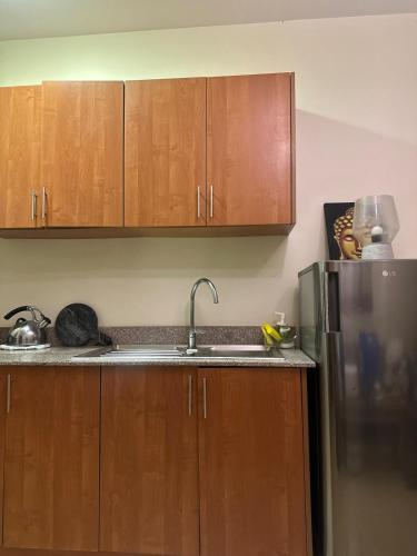 Centrally Located Affordable Apartment with Kitchen