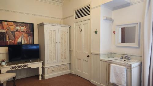 Cornerstones Guest House