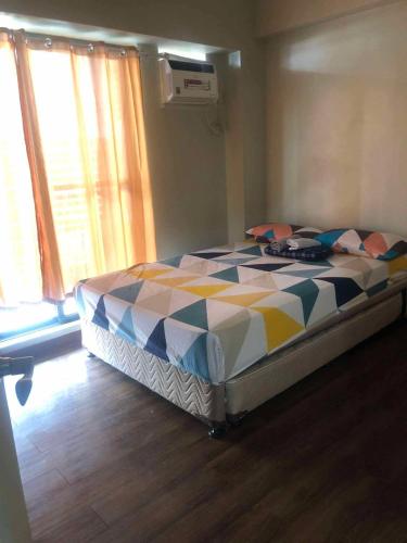 FLAIR 2 Bedroom Unit with Balcony
