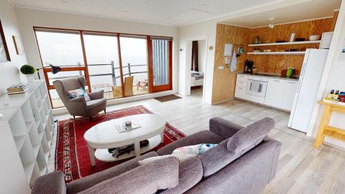 Gotuhus - Sea View Apartment