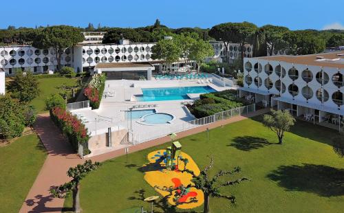 Resideal Bernard De Ventadour