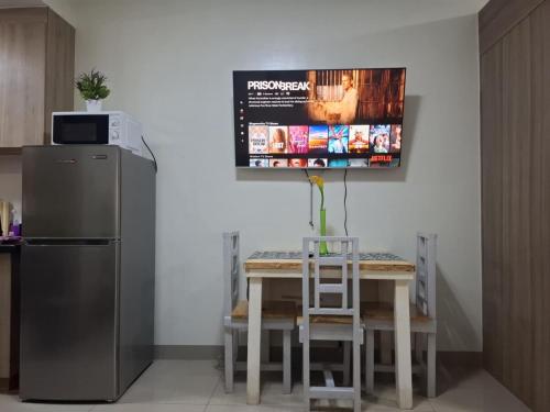 Spacious Big Room with Pool View