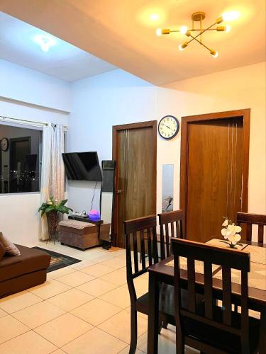 2BR Condotel Ridgewood Tower Taguig