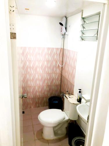 Calapan Transient Budget House Acacia L64