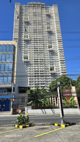 DMCI TheOrabella QC,1 BR w/bal in Cubao38sqm condo