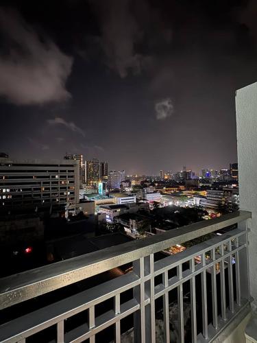 Weni's Place - An Urban Loft Type