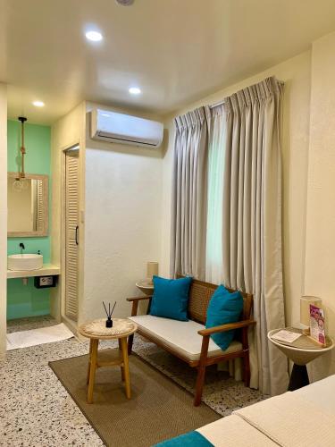 BIG WAVES BOUTIQUE HOTEL SIARGAO