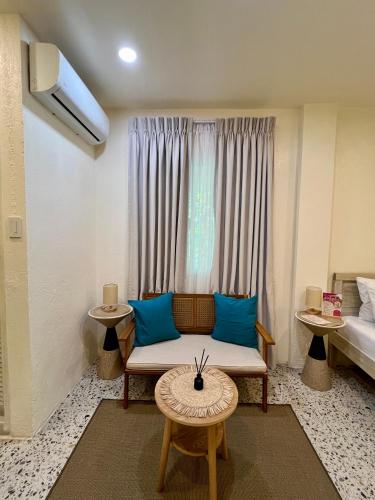 BIG WAVES BOUTIQUE HOTEL SIARGAO