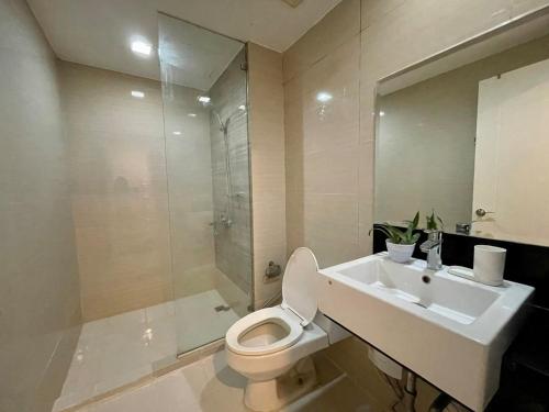 Luxury Bgc Condo Near Venice Mall #vlra22e