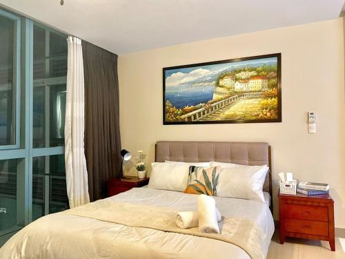 Luxury Bgc Condo At Uptown Area #oursw21e