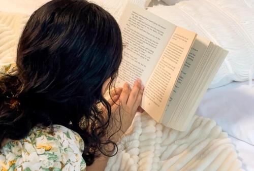 Luxury BGC Condo, Steps to Uptown Mall #oursw31i