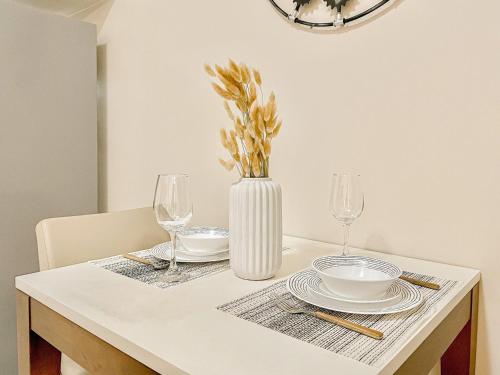 Prime Bgc Stay Near Uptown, Grand Hyatt #oursw18j