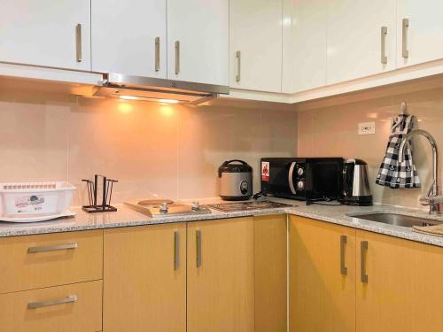 Exclusive BGC Condo at Uptown Area #upt136d