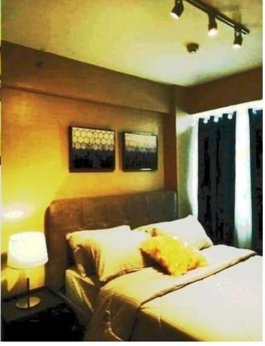 The Lancris Residences, 2 Bedrooms, 1 Bathroom, Living-room, Kitchen & Pool is Free