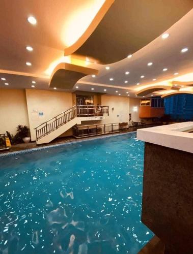 Modern Studio Birch Tower Near Malls & Nightlife