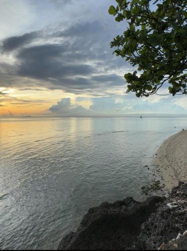 R&A Haven Guest House