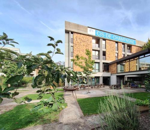 Cis De Champagne - Hostel
