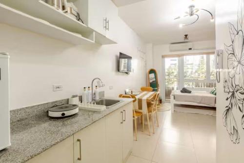 4-Pax Studio w FREE Parking, 5 mins to Sky Ranch