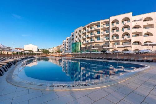 The Navigator Solaqua