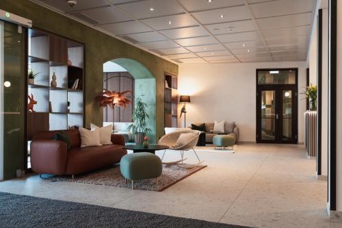 Alphotel
