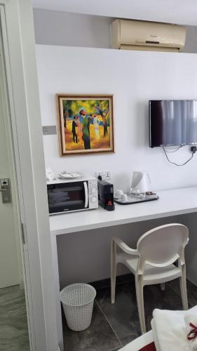 Art & Wine Studios and Apts