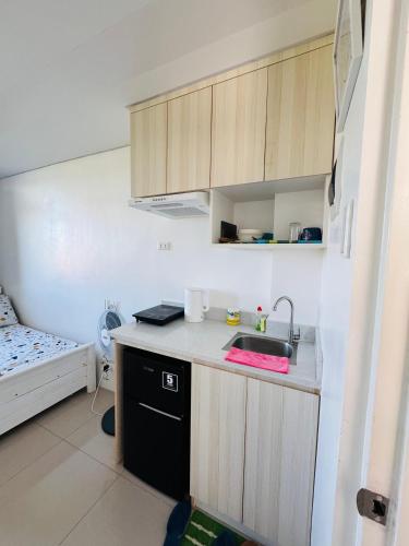 Studio condo in urdaneta