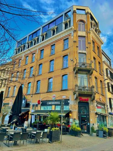 SLEEP INN ANTWERP - Flats & Suites