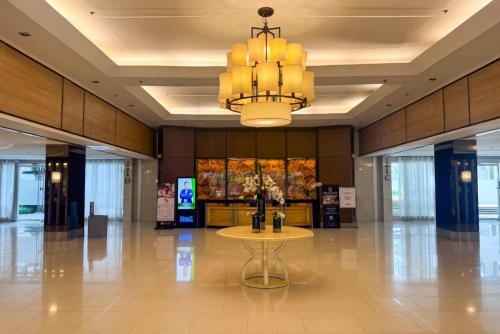 Artsy 110sqm 2br in MOA 200mbps Wifi XBOX Printer