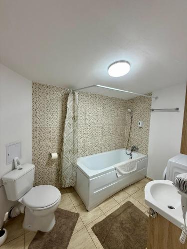 Jokai Apartments Nr7, code entry