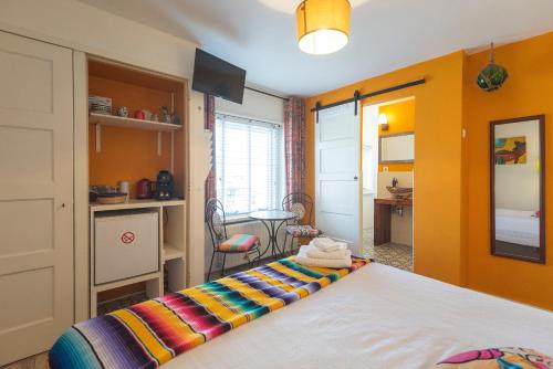 B&B Little Miss Sunshine