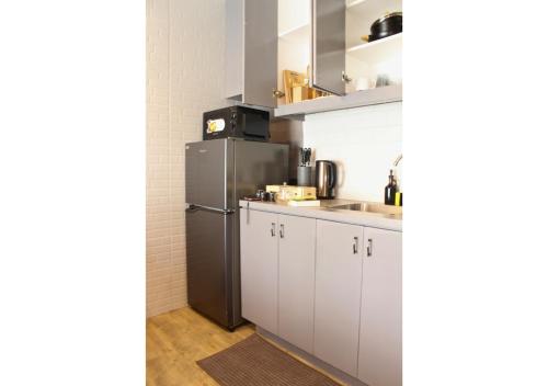 The Brass Burrow, Bel Air Soho Suites