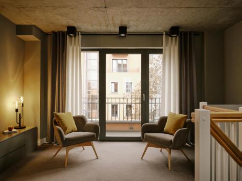 Art Apartments