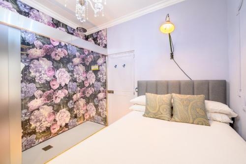 Dog Admiral - Urban Guest House