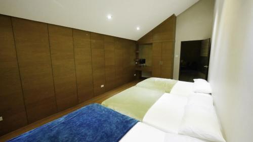 One House Luxury Home Unit2