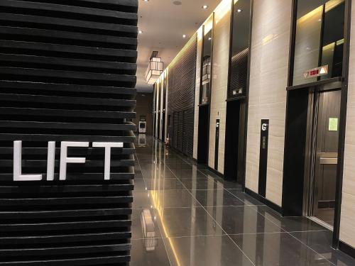 Destina, 100Mbps at Air Residences, Makati, MetroManila, Netflix