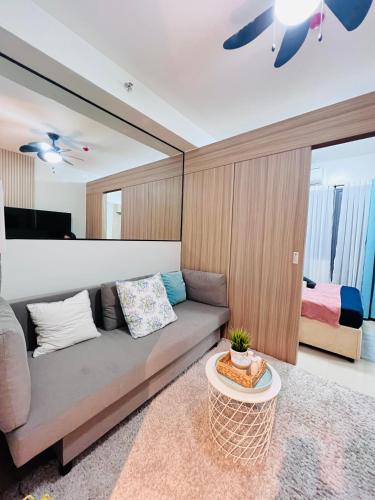 Staycation near SM MOA by Shara Dungo