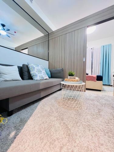 Staycation near SM MOA by Shara Dungo