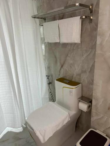 Benny's Hotel-Inspired & Condo-Inspired Rooms and Pool