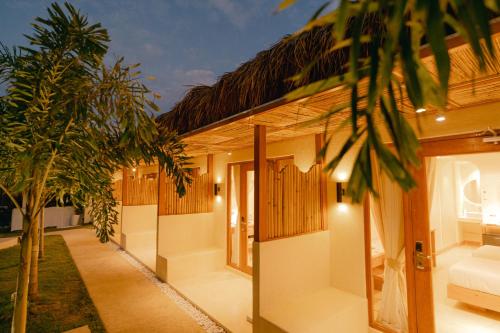 Leux Hotel
