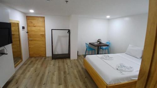 M Liloan Pension House