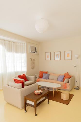 Baroro Beach House LU