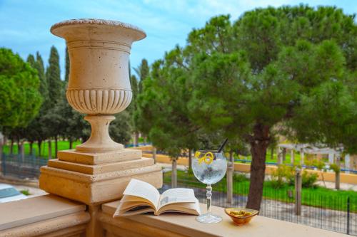 La Paloma Blanca Hotel