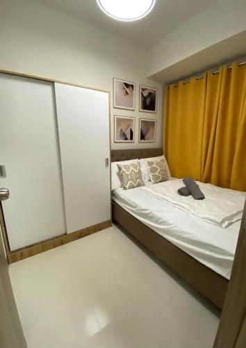 Happy Sunshine Staycation Moa near Airport