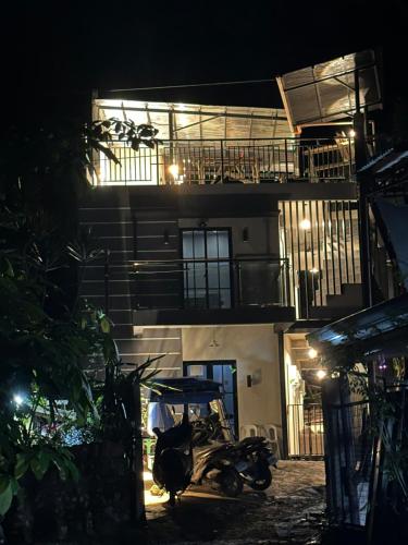 K and R Apartment Fully Furnished Home with Balcony